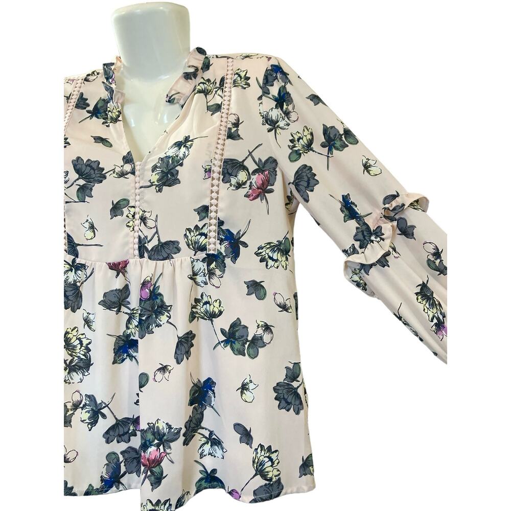 Maurices Womens Lt. Pink Floral Ruffle Neck W/ Crochet Details Blouse | Size S - Picture 7 of 13